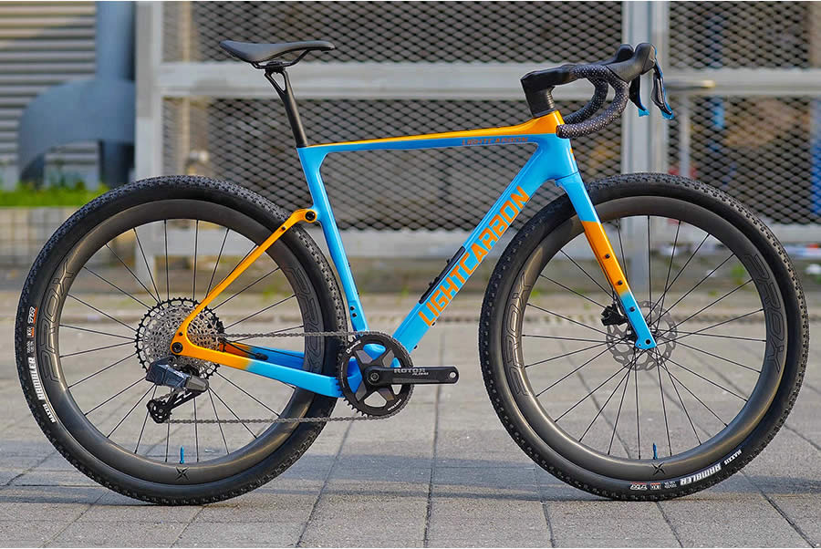 LightCarbon – LCG074-D bici completa