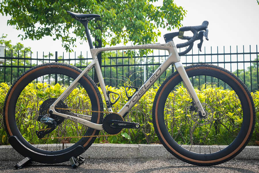 Yoeleo Altera G21 bici completa